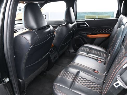 Used 2022 Mitsubishi Outlander SEL FWD image 43