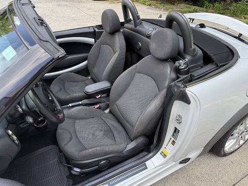 Used 2013 MINI Cooper Roadster S FWD image 9