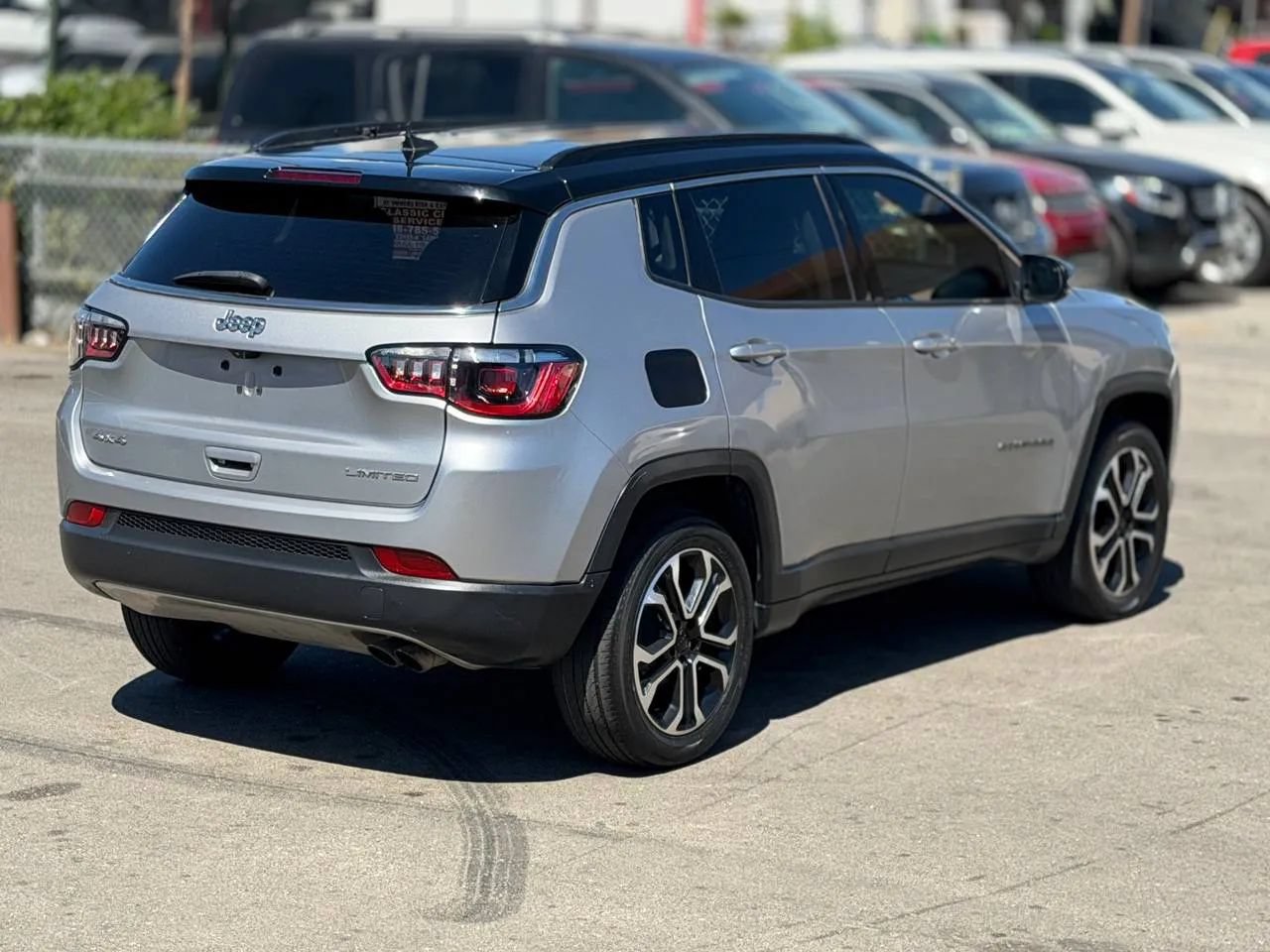 Used 2022 Jeep Compass Limited AWD/4WD image 19