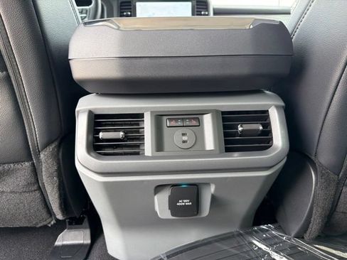 New 2025 Ford F150 Lariat w/ Equipment Group 502A High AWD/4WD image 21