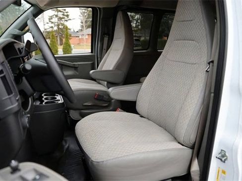 New 2024 Chevrolet Express 2500 image 13