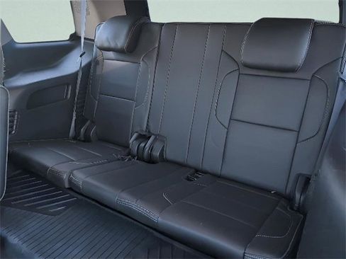 Used 2019 GMC Yukon Denali w/ Denali Ultimate Package image 12