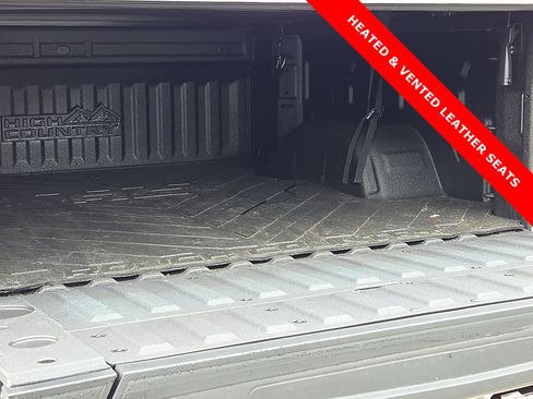 Used 2024 Chevrolet Silverado 1500 High Country w/ High Country Premium Package AWD/4WD image 9