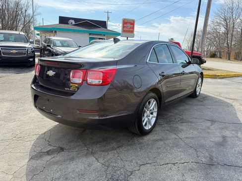 Used 2015 Chevrolet Malibu LT w/ Power Convenience Package image 5