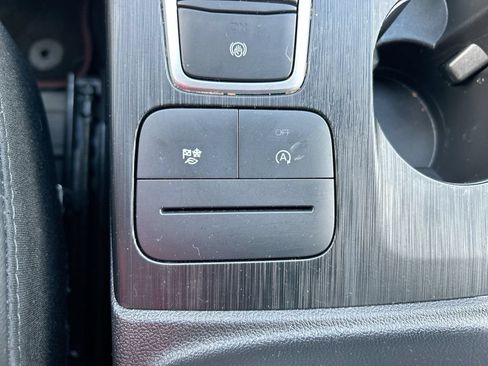 Used 2023 Ford Escape ST-Line w/ Cold Weather Package FWD image 32