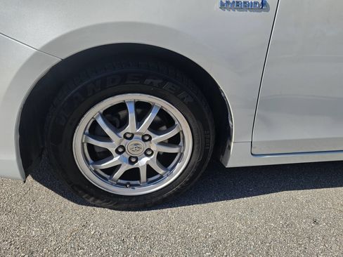 Used 2013 Toyota Prius V Three FWD image 17