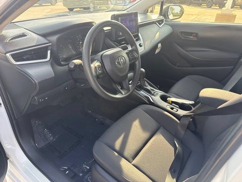 Used 2024 Toyota Corolla LE AWD/4WD image 8