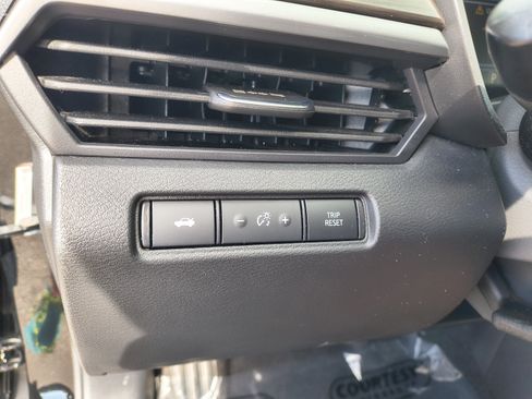 Certified 2023 Nissan Altima 2.5 SV FWD image 29