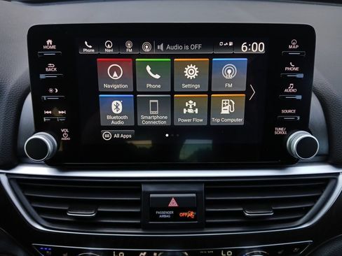 Used 2020 Honda Accord Touring image 8