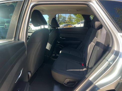 Used 2025 Hyundai Tucson SEL FWD image 18