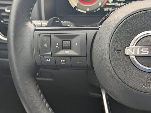 Used 2024 Nissan Rogue SL w/ SL Premium Package image 21