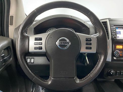 Used 2018 Nissan Frontier PRO-4X image 16