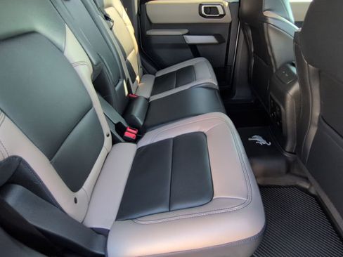 Used 2023 Ford Bronco Wildtrak AWD/4WD image 19