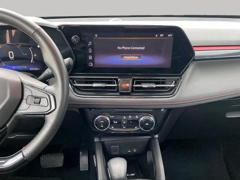 Used 2025 Chevrolet TrailBlazer RS w/ Convenience Package AWD/4WD image 7