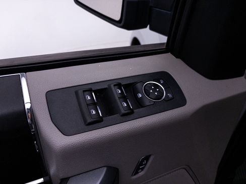 Used 2018 Ford F150 XLT AWD/4WD image 17