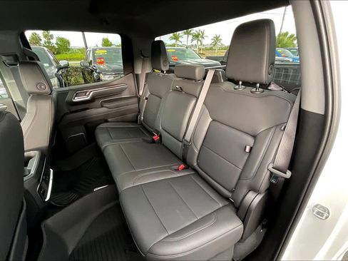 Certified 2025 Chevrolet Silverado 1500 LTZ image 25