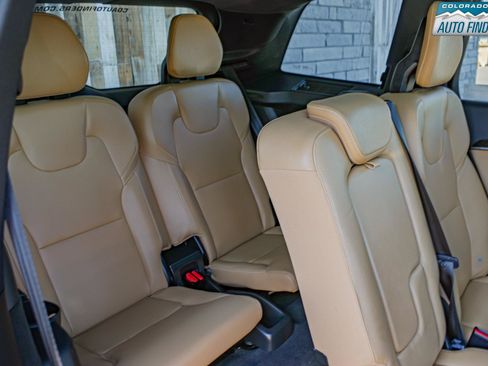 Used 2018 Volvo XC90 T6 Momentum w/ Convenience Package AWD/4WD image 23