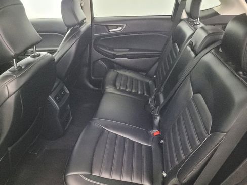 Used 2024 Ford Edge SEL image 18