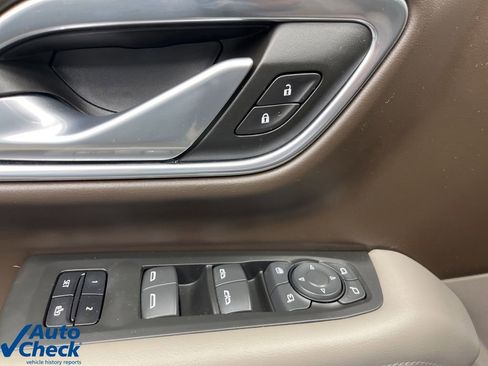 Used 2022 Chevrolet Tahoe Z71 w/ Luxury Package image 29