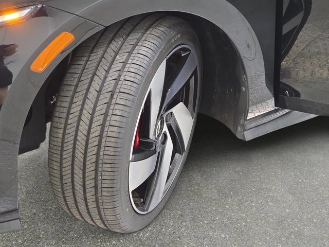Used 2024 Volkswagen GTI S FWD image 31