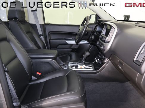 Used 2021 Chevrolet Colorado ZR2 w/ ZR2 Dusk Special Edition AWD/4WD image 19