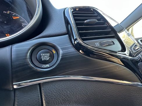 Used 2019 Jeep Grand Cherokee Limited image 30