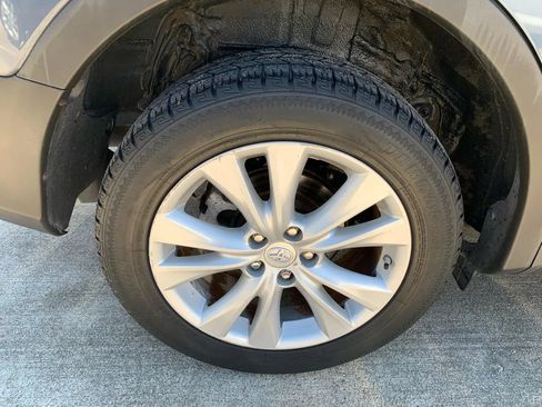 Used 2013 Toyota RAV4 Limited AWD/4WD image 24