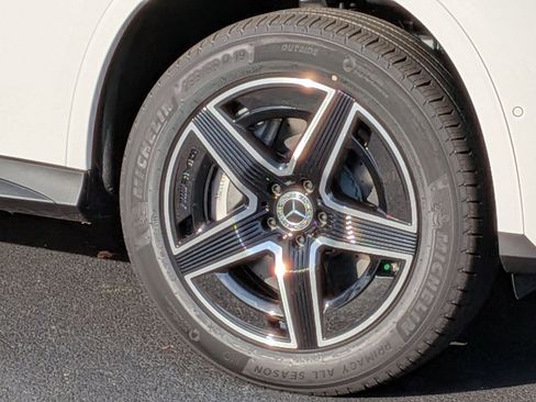 New 2026 Mercedes-Benz GLC 300 4MATIC image 12