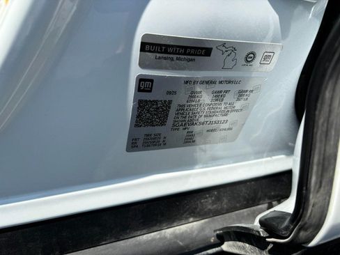 Used 2026 Buick Enclave Preferred AWD/4WD image 18