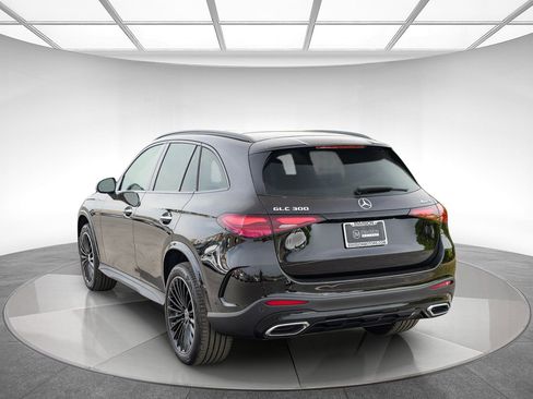 New 2026 Mercedes-Benz GLC 300 4MATIC image 2