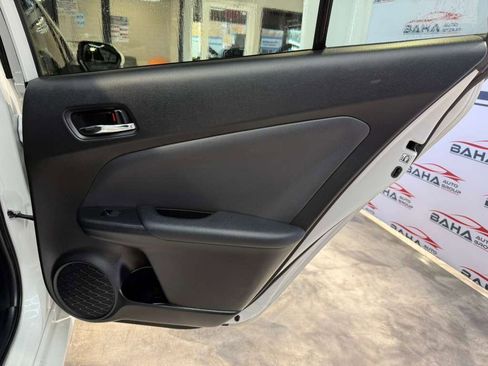 Used 2019 Toyota Prius L Eco FWD image 38