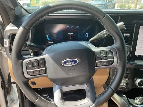 Used 2025 Ford F350 Lariat w/ Lariat Ultimate Package AWD/4WD image 17