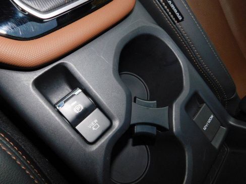 Used 2025 Subaru Forester Touring image 24