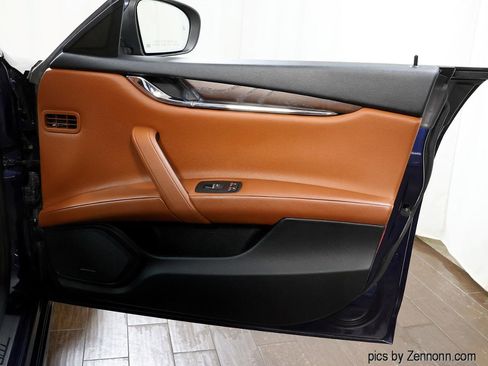 Used 2017 Maserati Quattroporte S GranSport Q4 image 37