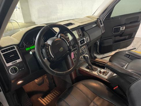 Used 2008 Land Rover Range Rover HSE image 3
