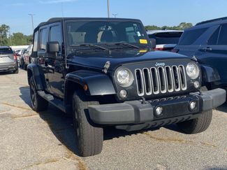 Used 2018 Jeep Wrangler Unlimited Sahara w/ Connectivity Group AWD/4WD video 1