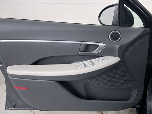 Used 2023 Hyundai Sonata SE w/ Cargo Package image 10