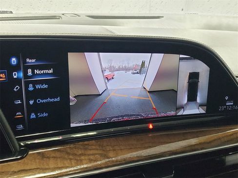 Used 2021 Cadillac Escalade Premium Luxury Platinum image 25