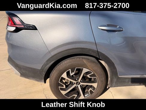 Used 2025 Kia Sportage EX image 10