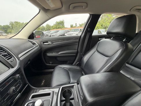 Used 2016 Chrysler 300 Limited w/ Driver Convenience Group AWD/4WD image 23