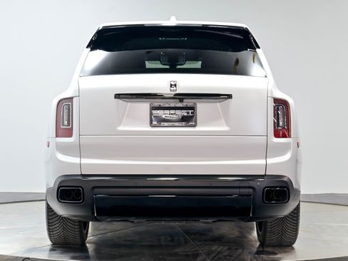 Used 2021 Rolls-Royce Cullinan Black Badge AWD/4WD image 58