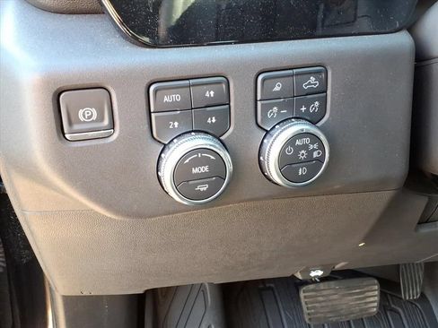 Used 2025 GMC Sierra 1500 Elevation w/ Elevation Premium Package AWD/4WD image 22
