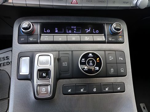 Used 2022 Hyundai Palisade Calligraphy AWD/4WD image 17