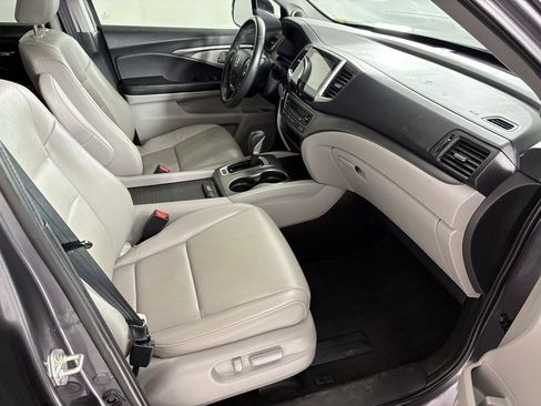 Used 2019 Honda Ridgeline RTL-T image 37