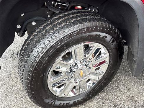 Certified 2024 Chevrolet Silverado 2500 High Country w/ High Country Premium Package AWD/4WD image 24