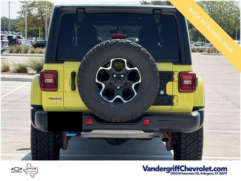 Used 2023 Jeep Wrangler Unlimited Rubicon 4xe w/ Steel Bumper Group AWD/4WD image 5