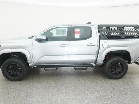 New 2025 Toyota Tacoma SR5 image 31