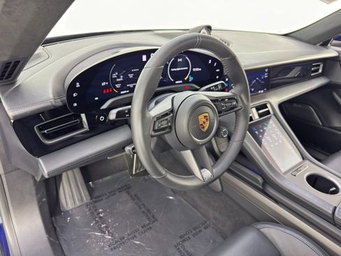 Used 2020 Porsche Taycan image 14