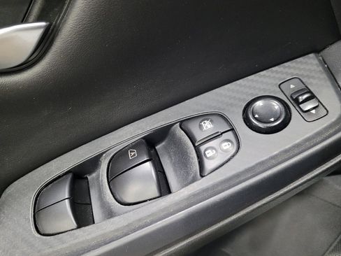 Used 2020 Nissan Sentra SV FWD image 27