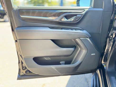 Used 2023 GMC Yukon XL Denali w/ Max Trailering Package image 12